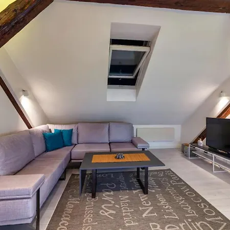 Centre Rooftop Knez Mihailova Apartamento Belgrado